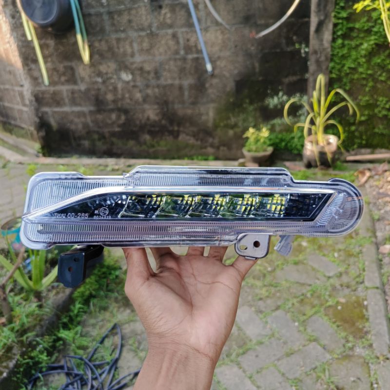 LAMPU DRL LED MOBIL VIOS DAN YARIS 2018 2019 2020 2021 2022 2023 ORIGINAL