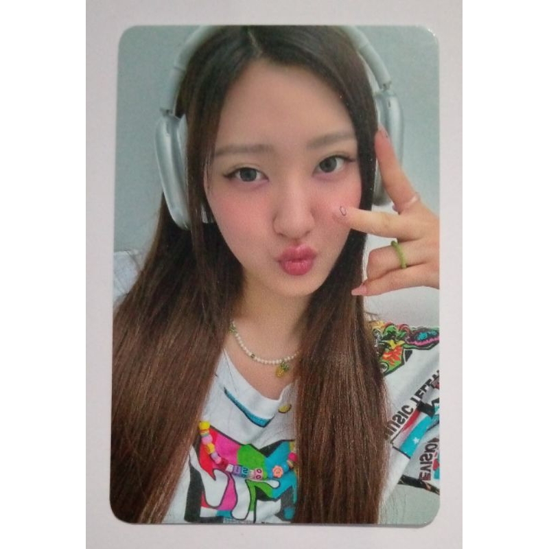 Official Photocard Hwiseo H1-Key Headphone