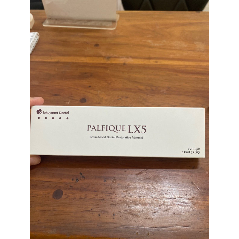Palfique Lx5 tokuyama