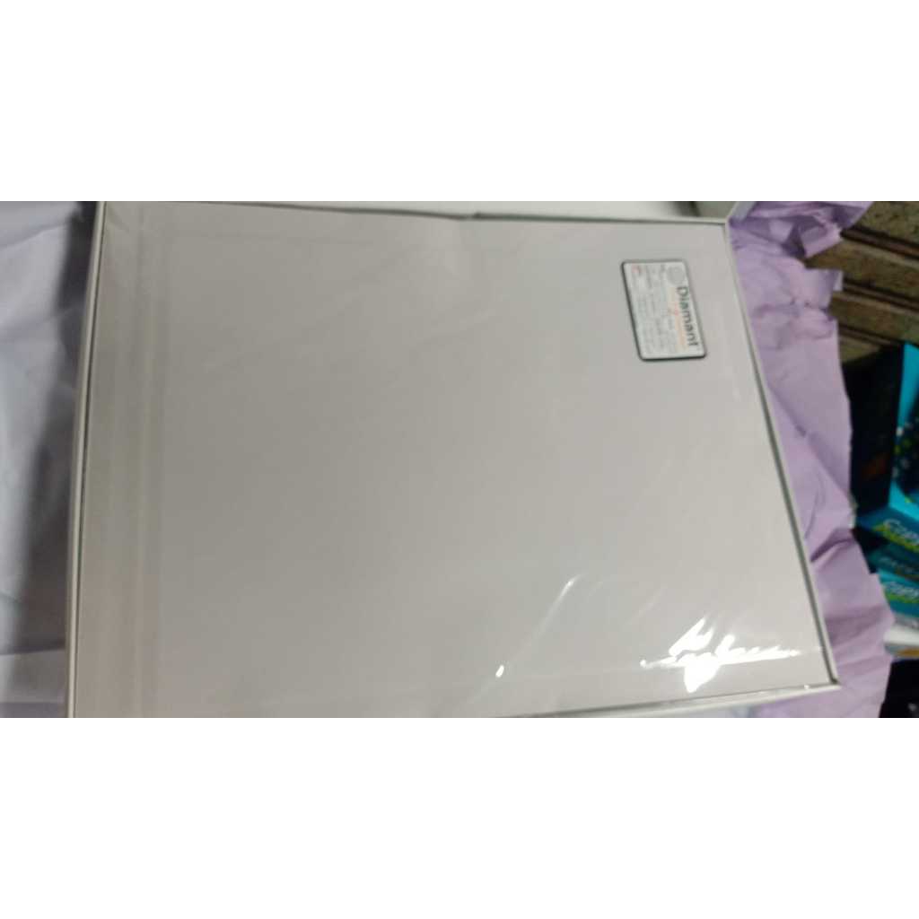 

Kertas kalkir Double Folio tebal 80/85 gram DIAMANT