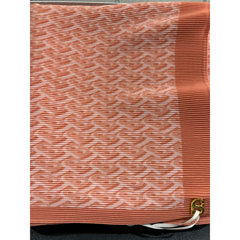 Buttonscarves Bimu Pleated Shawl