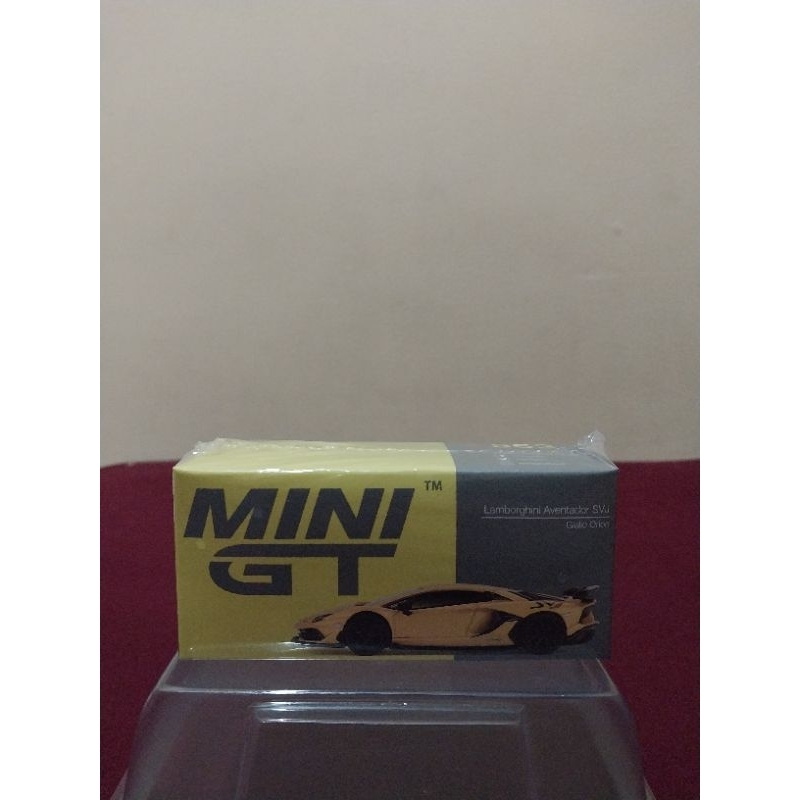 Mini GT Lamborghini Aventador SVJ Giallo Orion