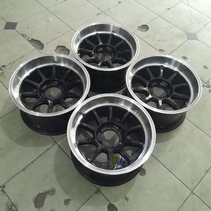 VELG MOBIL BEKAS MODEL OFFROAD HSR TOBOALI RING 18 LEBAR 9.5 IN COCOK PAJERO DAN FORTUNER