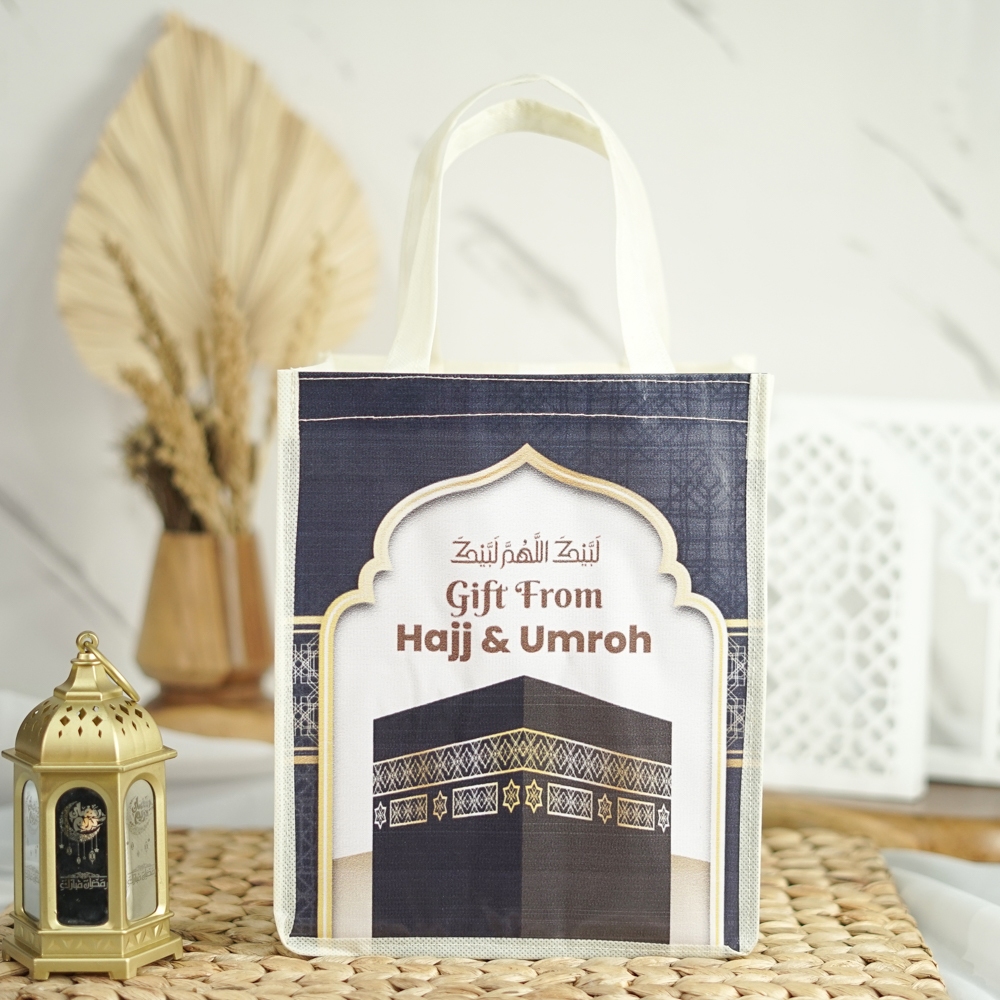 

Tas souvenir Oleh Oleh Haji dan Umroh Murah Berkualitas ukuran Potrait