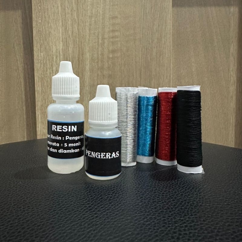 

Resin Bening Mengkilat 20ml + katalis 10ml + benang 4