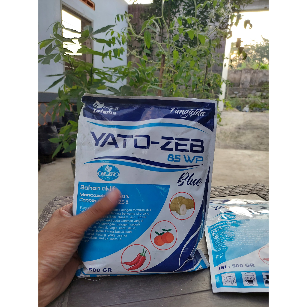 Fungisida Kontak YATOZEB Mancozeb + Tembaga Oxide