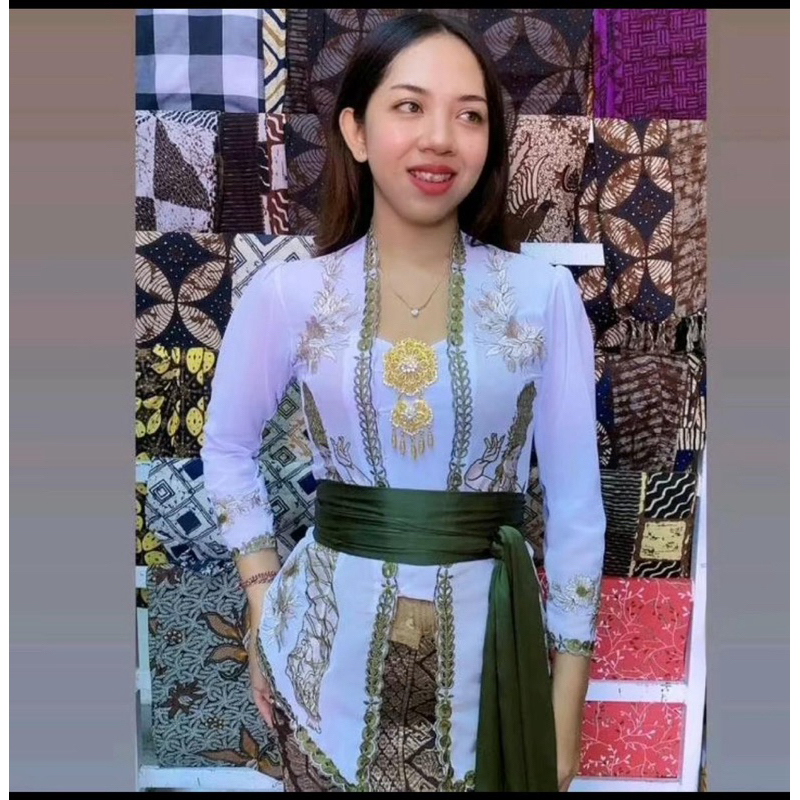 KEBAYA WAYANG BORDIR DAN KATUN BORDIR