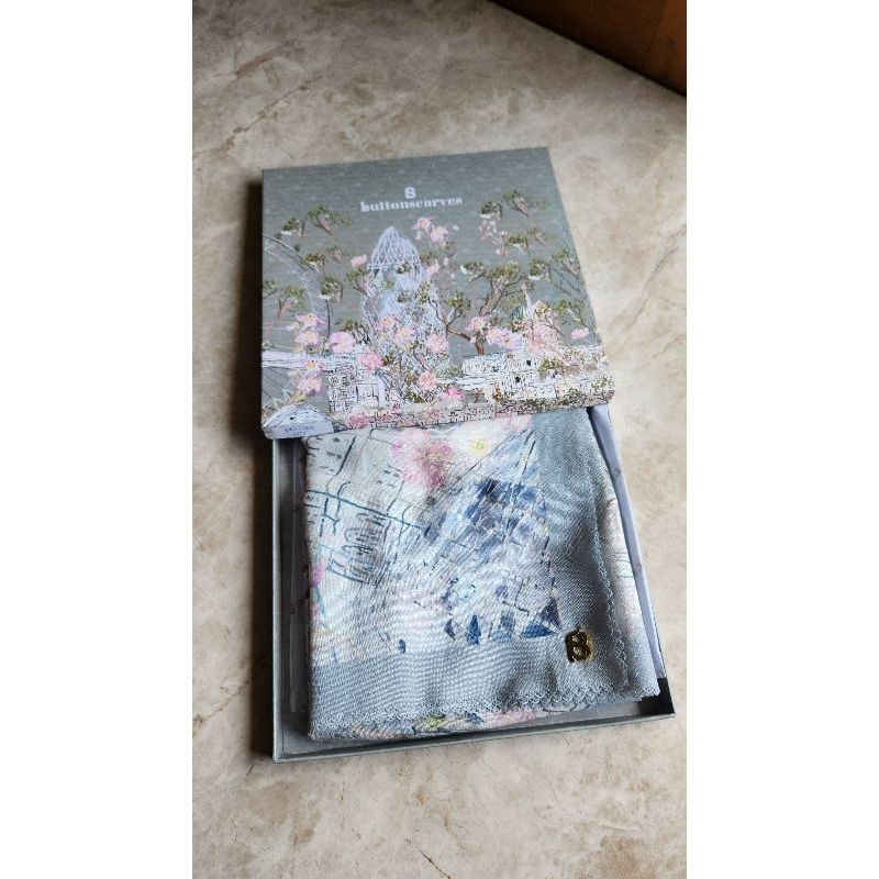 Buttonscarves British Sky Preloved