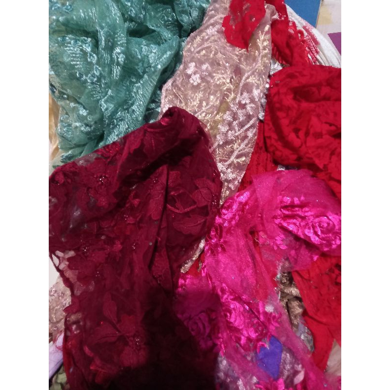 Kain perca brokat 1 kg