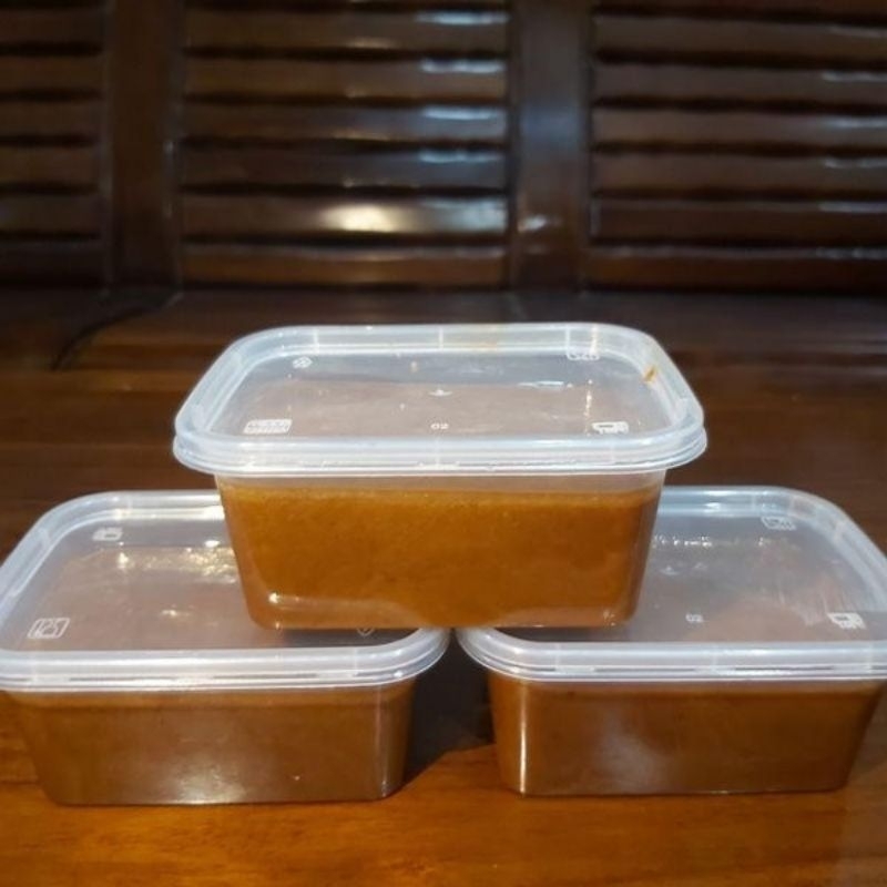 

Petis Ikan Tuna Khas Madura Kemasan Thinwall 250 gr Asli Pamekasan