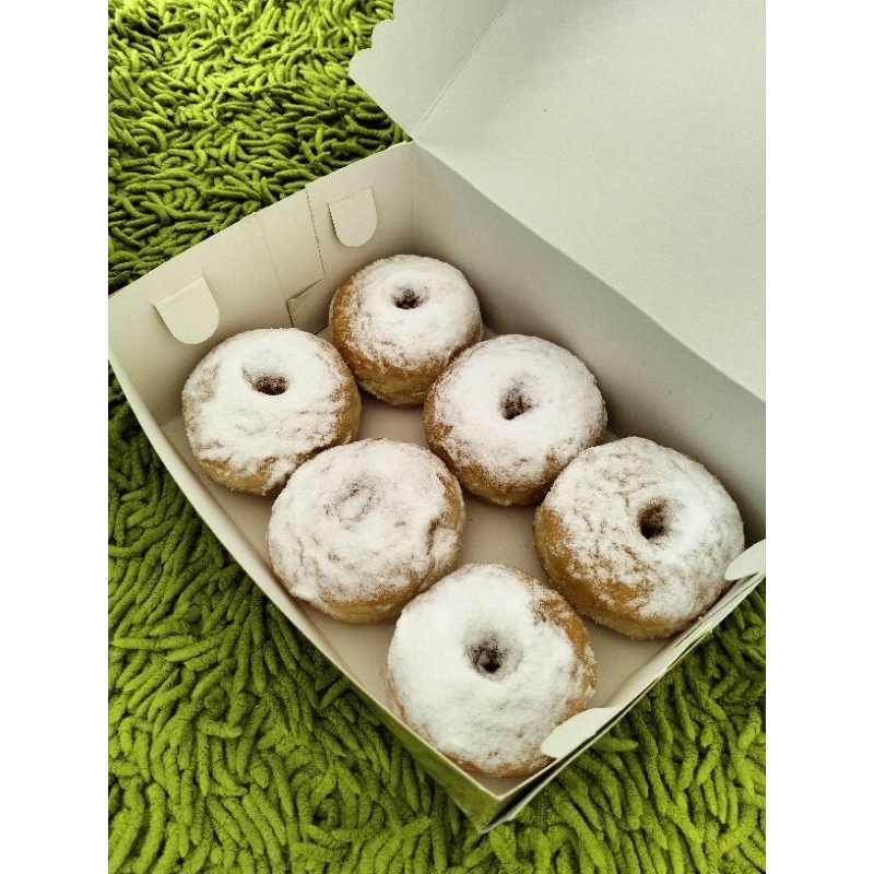 

Donut Com& Don toping gula pasir
