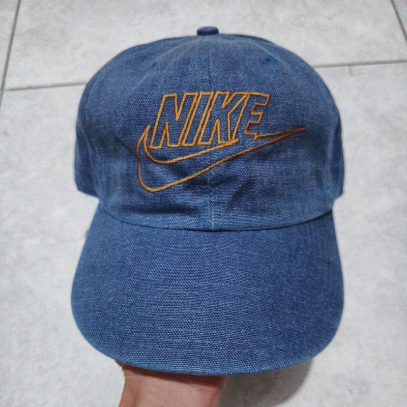 Topi Nike Denim Vintage