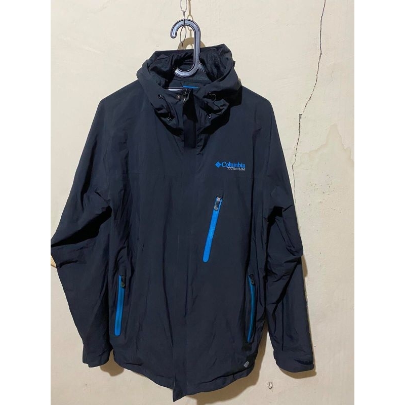 jaket outdoor Columbia hitam list biru