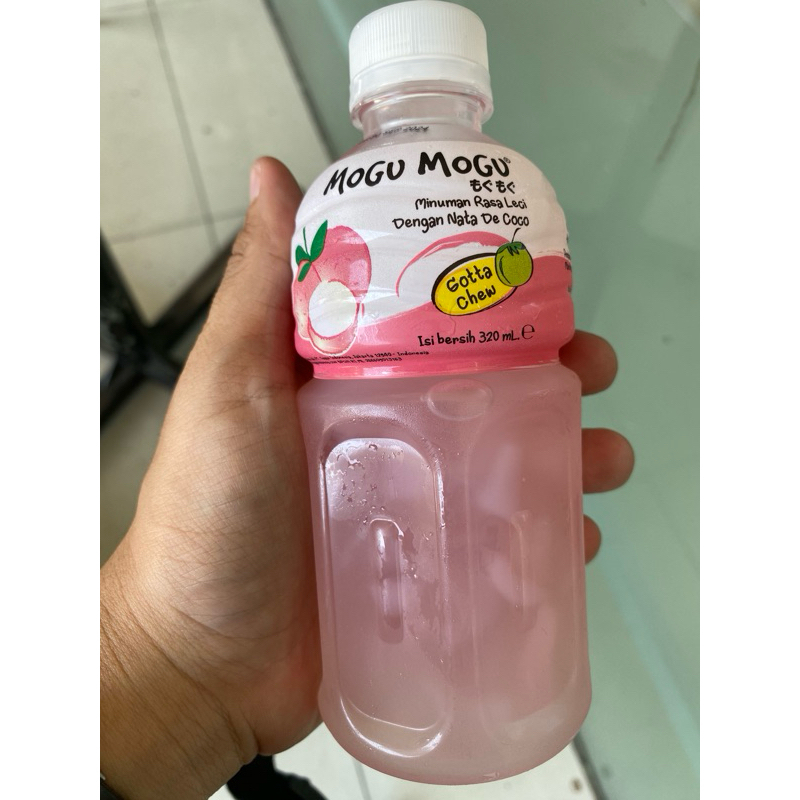 

Mogu Mogu Pet 320ml MoguMogu Minuman Rasa Buah Nata de Coco