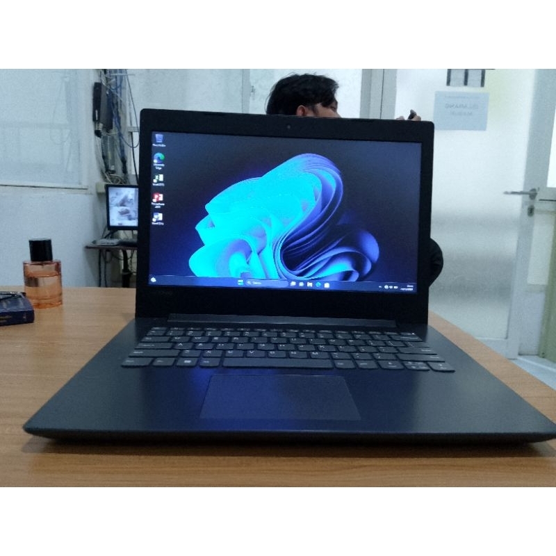 Laptop Lenovo 330 AMD A9 (Second)