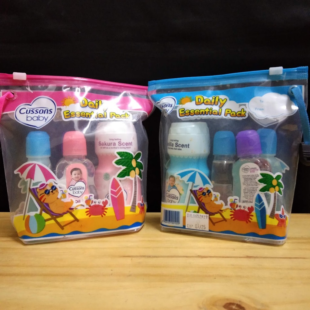 Cussons Baby Travel Essential Pack /Perlengkapan Perawatan Bayi/1 Set Perlengkapan Mandi Bayi Medium