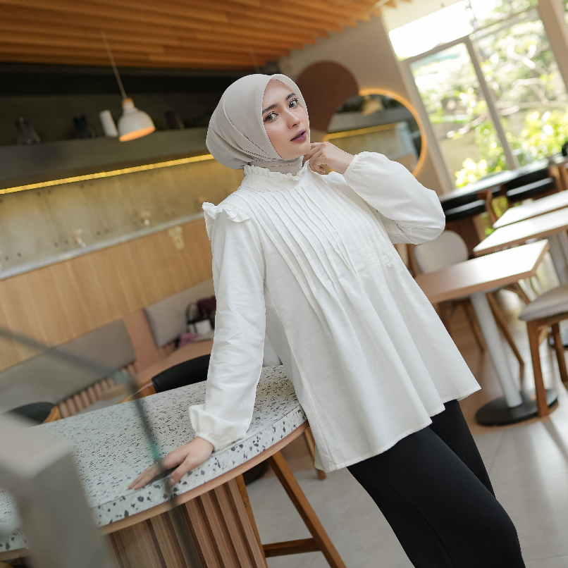 Rara Blouse Broken White Wanita | Blus Ruffle Rempel | Blouse Linen Rami Atasan Blouse Putih Wanita