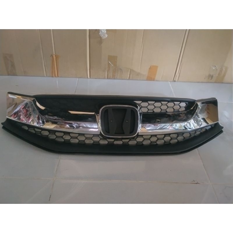 grill bumper depan mobilio 2014