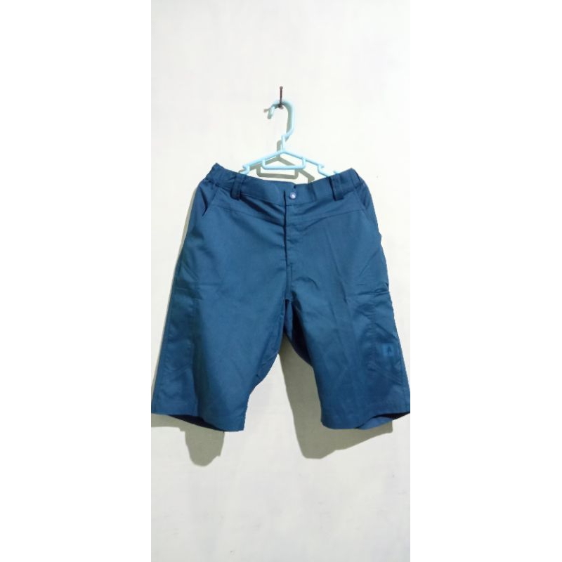 Celana Pendek Consina