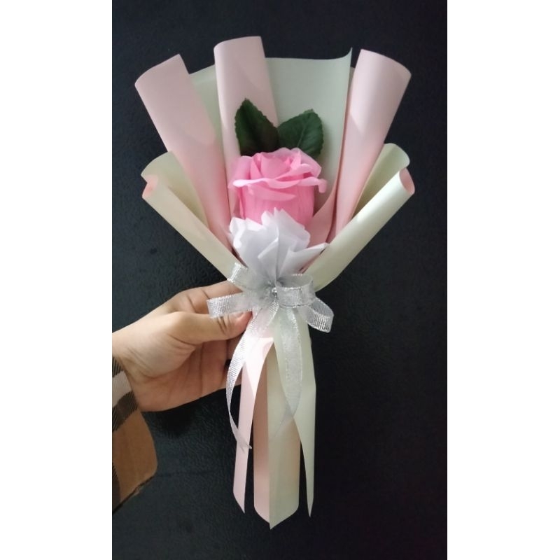 

Buket Bunga Mawar Single