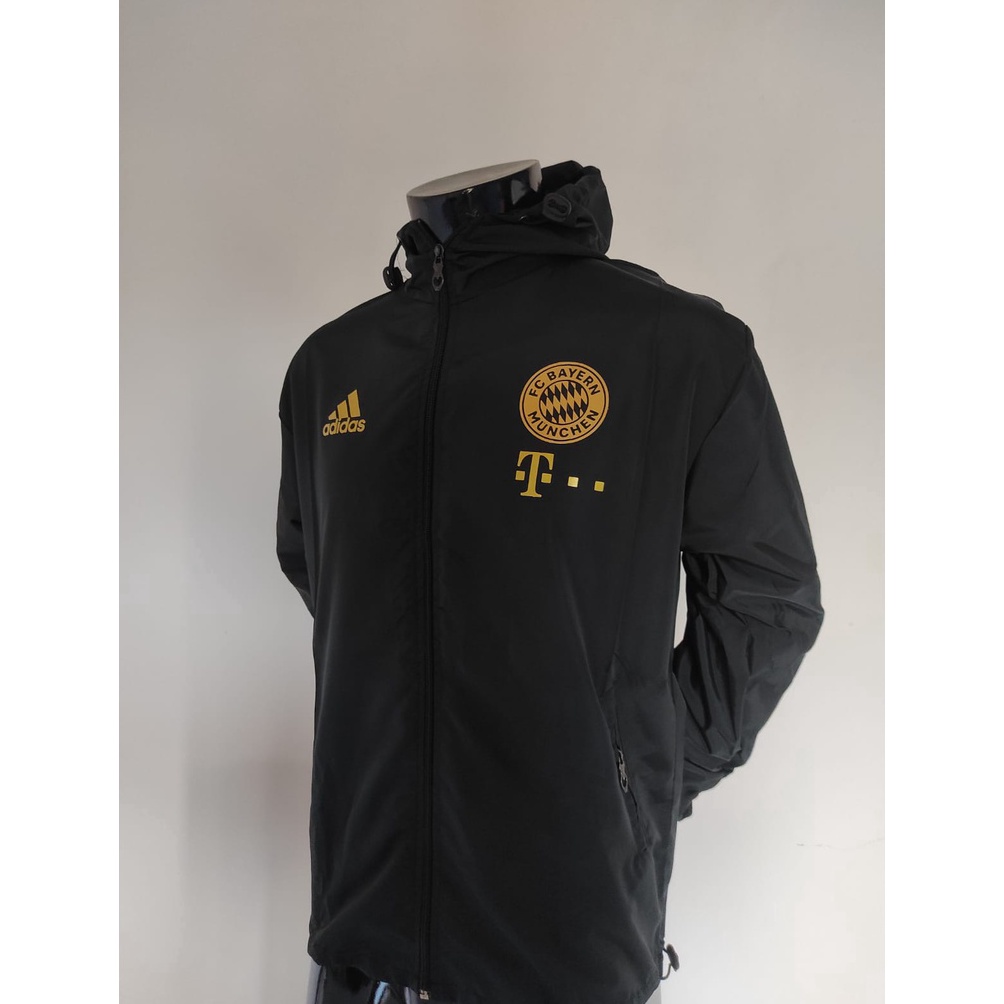 KODE L12D JAKET PARASUT TRAINING BAYERN MUNCHEN BLACK