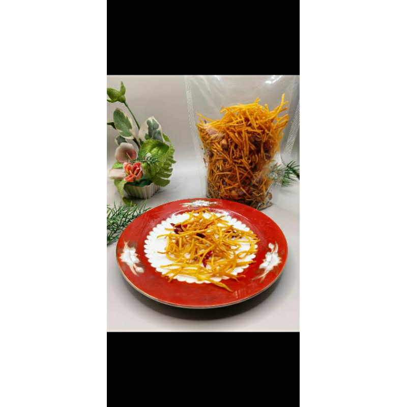 

Dapoer Mami Yesi serundeng snack pengganti lauk murah enak dan renyah