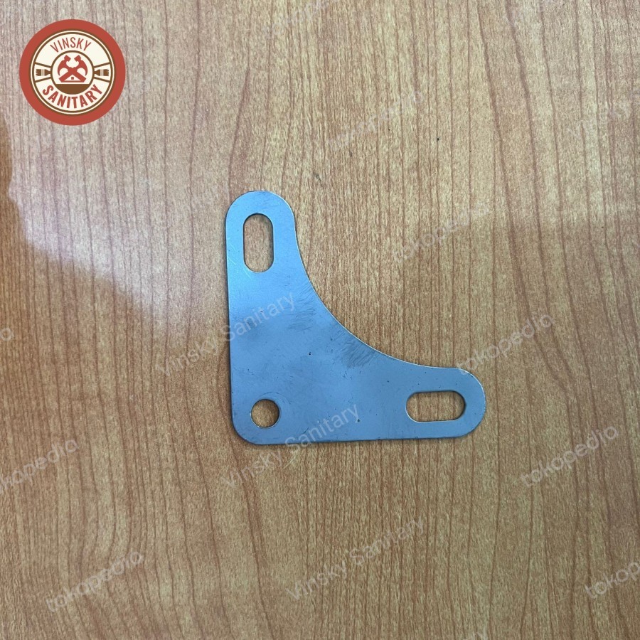 Plat Siku Lubang Segitiga / Plat Besi Lubang