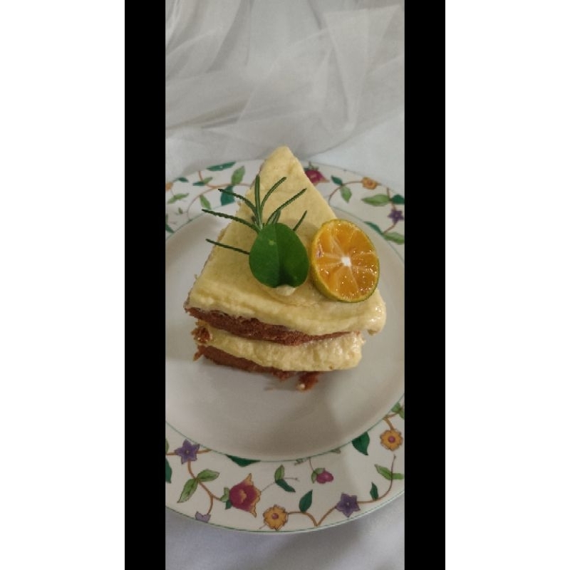 

lemon cake slice