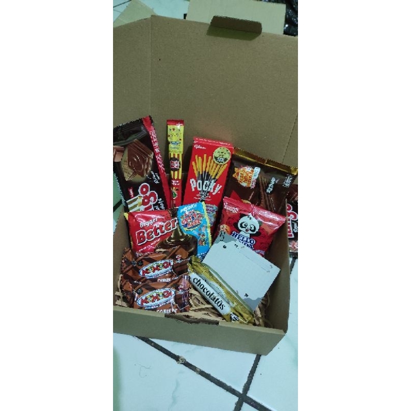 

HAMPERS SNACK BOX | GIFT BOX | CUSTOM | KADO ULANG TAHUN | HADIAH WISUDA | ANNIVERSARY | KADO VALENTINE | MURAH