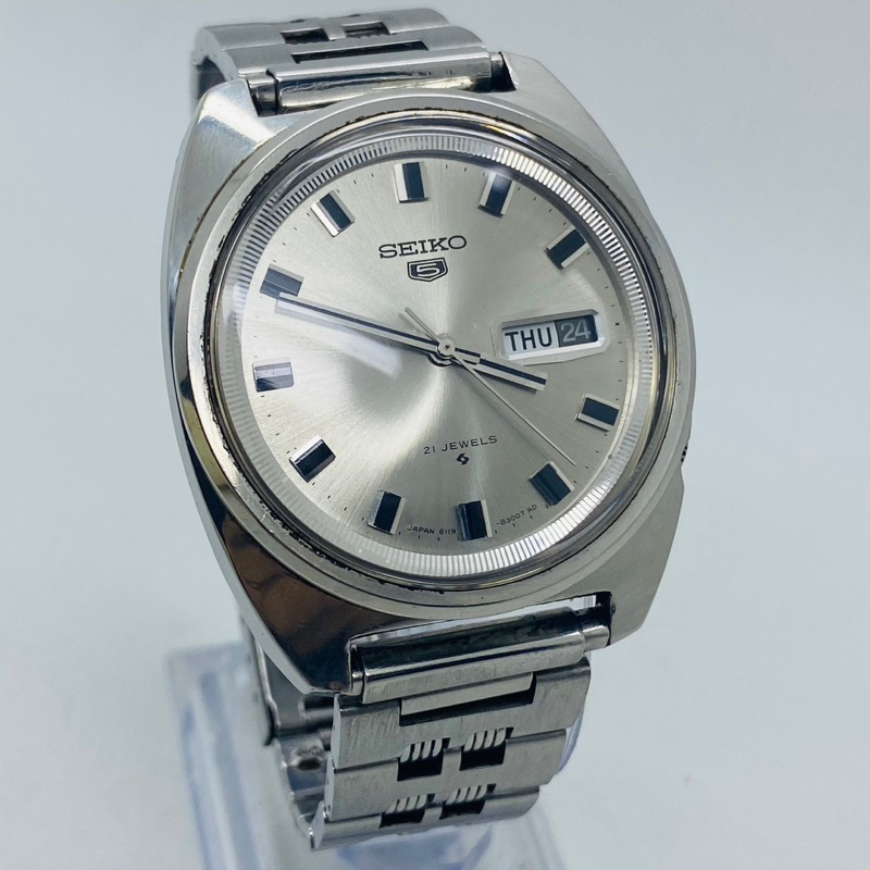 Seiko 5 6119-8250 Grey Dial Jumbo Made in Japan Automatic