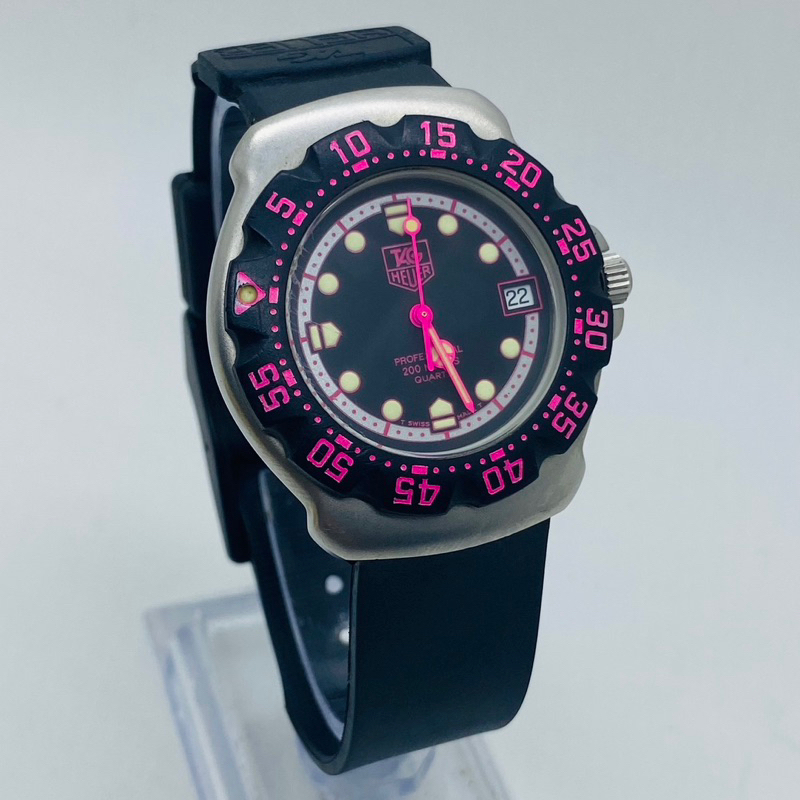 Tag Heuer Men Size Black Dial Bezel Rotate Swiss Made