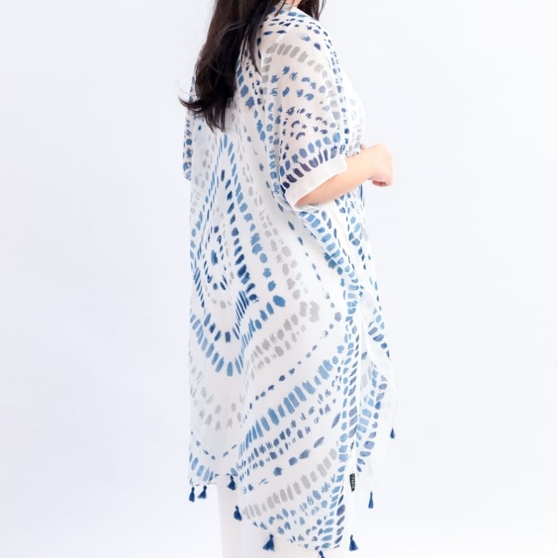 Latopia_ Itsfriday Sara Outer