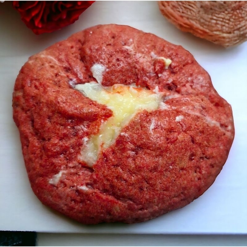 

soft Bake cookies red Velvet cream cheese (isi 6)