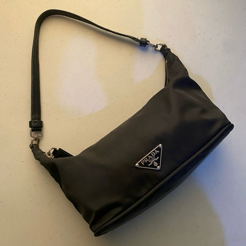 PRADA BAG ORIGINAL PRELOVED / PRADA NYLON HANDBAG (PUNYA SENDIRI)