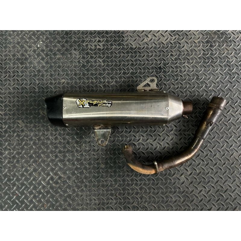 Knalpot XMAX Fullsystem Two Brothers