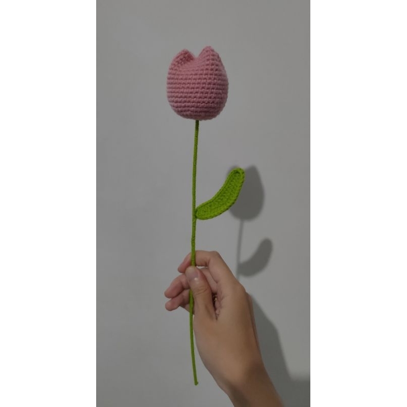 Bunga tulip 1 tangkai - bunga rajut