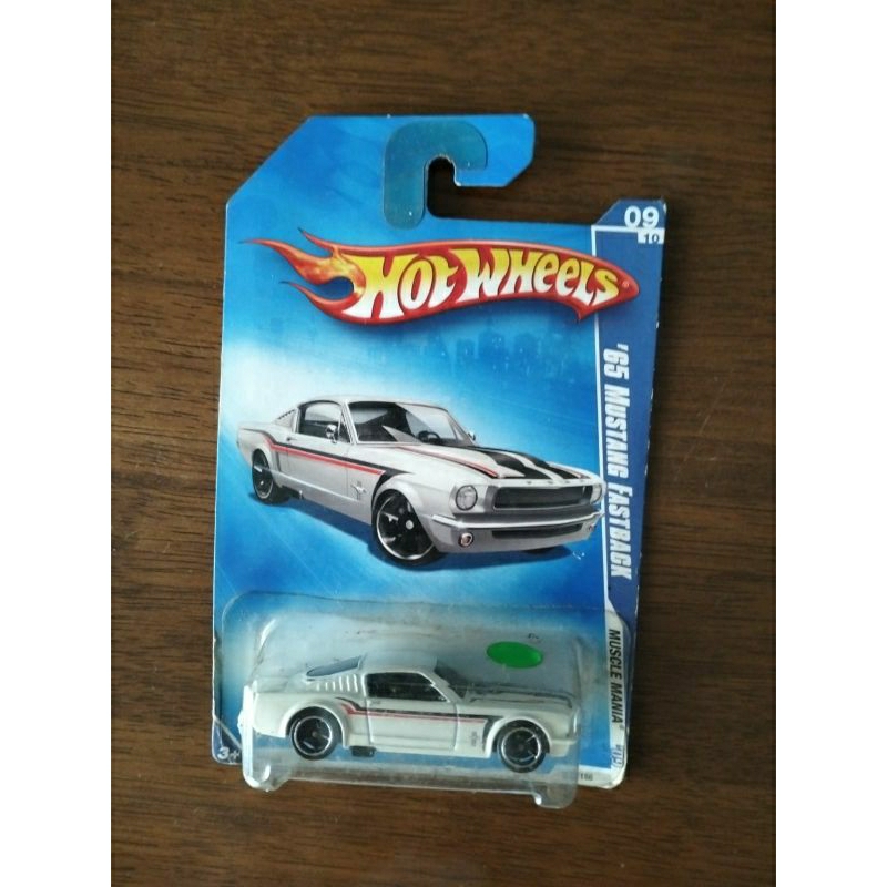 Hot Wheels 65 Mustang Fastback (bubble penyok)