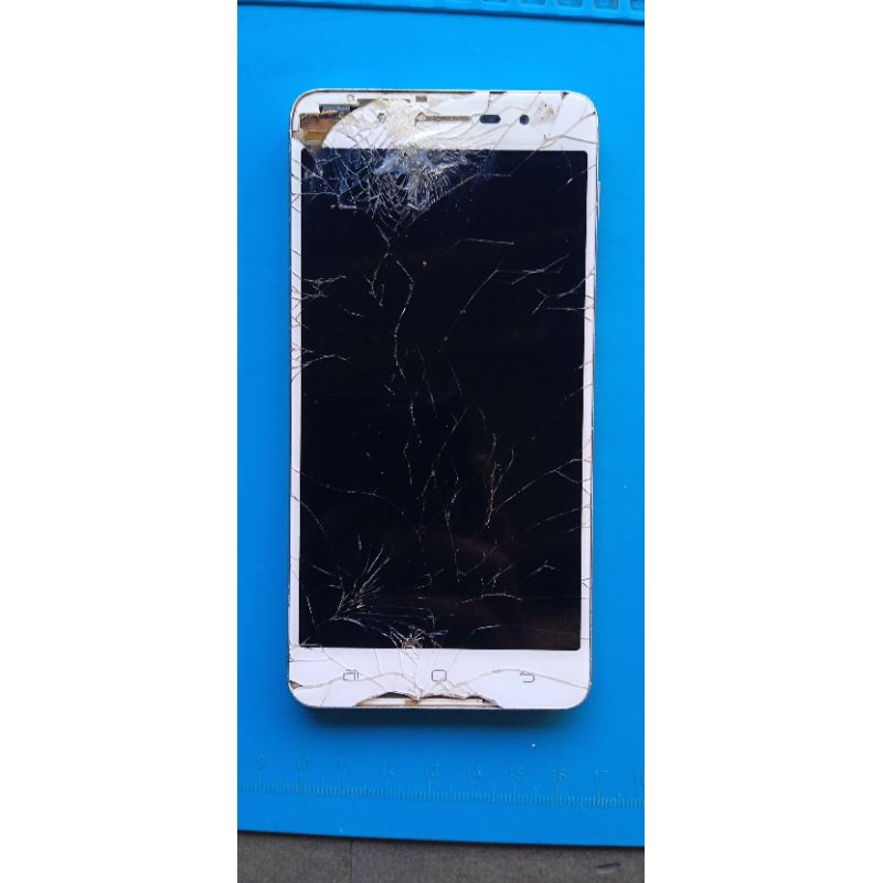 HP Hisense Pureshot L671