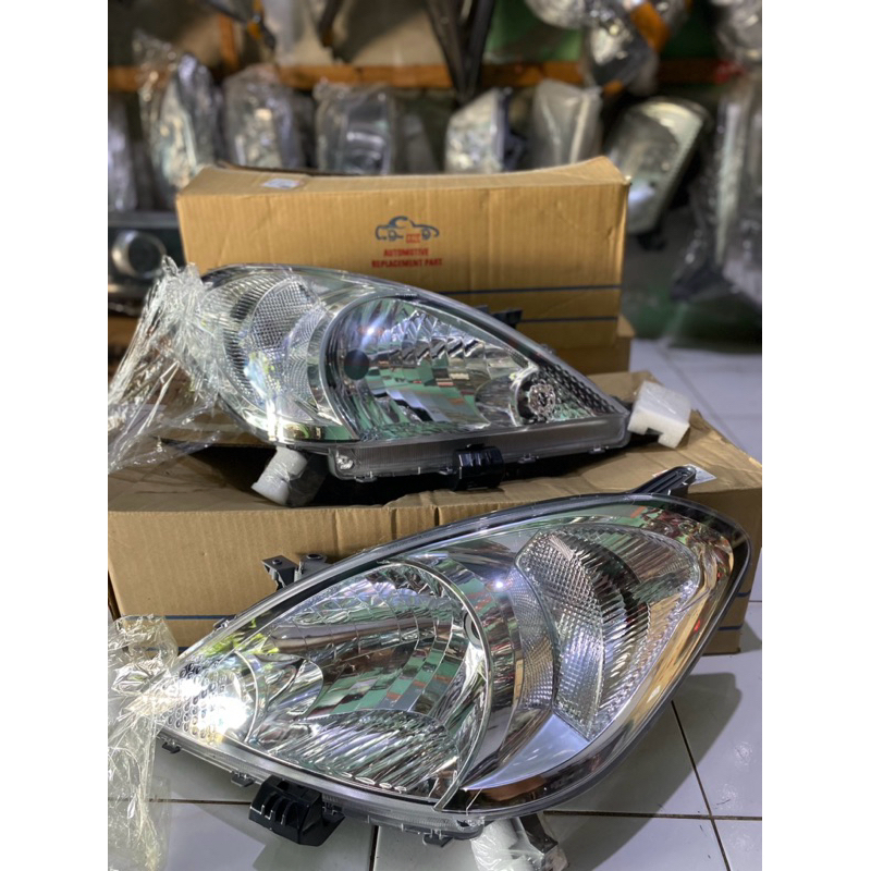 headlamp/lampu depan Innova 2005-2008