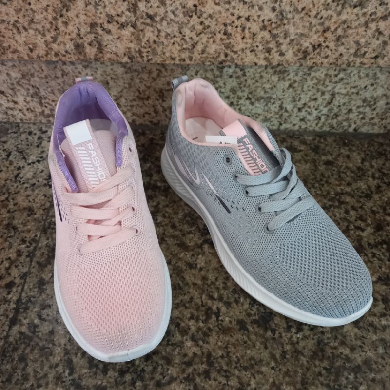 promo sepatu sneakers tali original Lawrensia
