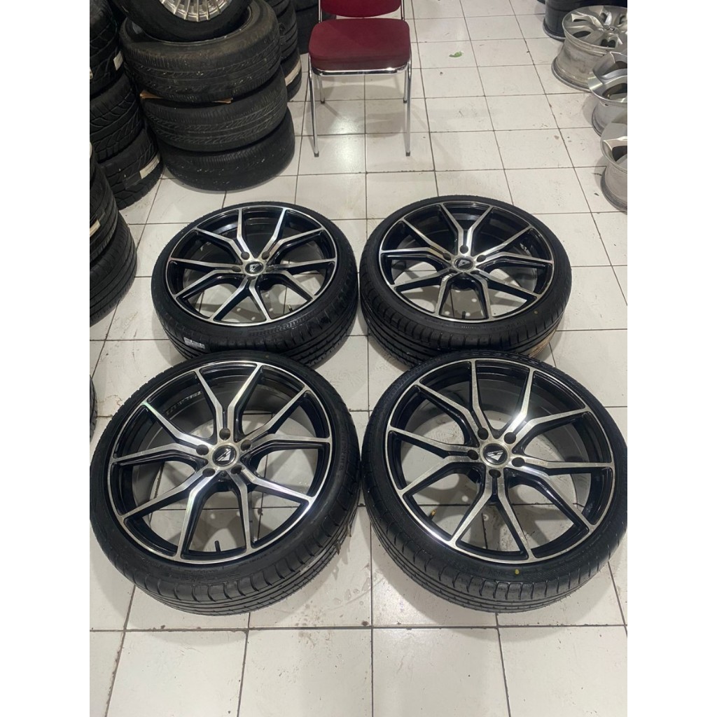 VELG MOBIL VOSTEINER R20X8,5/9,5 PCD 5X114,3 ET40/30 + BAN PHI 245/40R20 INNOVA RUSH TERIOS JUKE