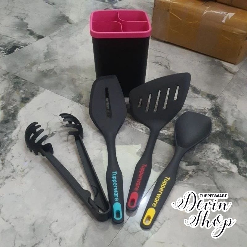 Tupperware Kitchen Utensil Set