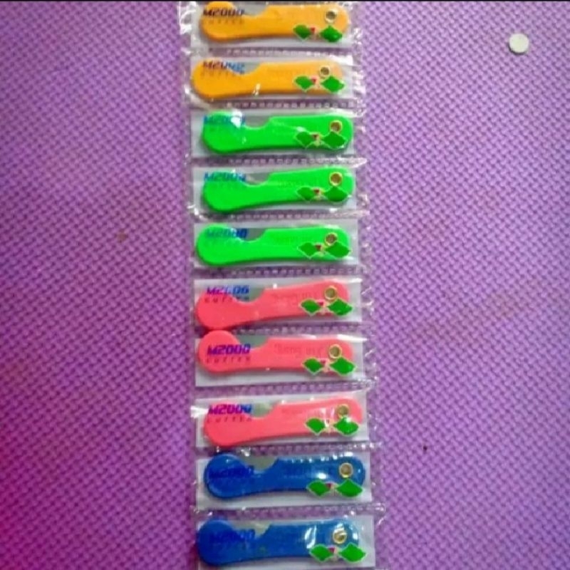 

12 pcs cutter lipat mini pisau