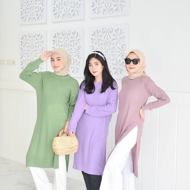 PGS Long Tunik Slit Rajut Wanita Karenina Knitted Belah Samping