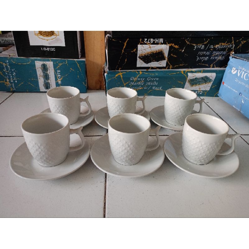 Gelas tatak putih keramik Kopin