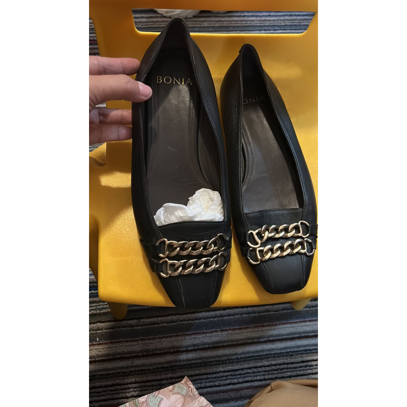 sepatu bonia preloved