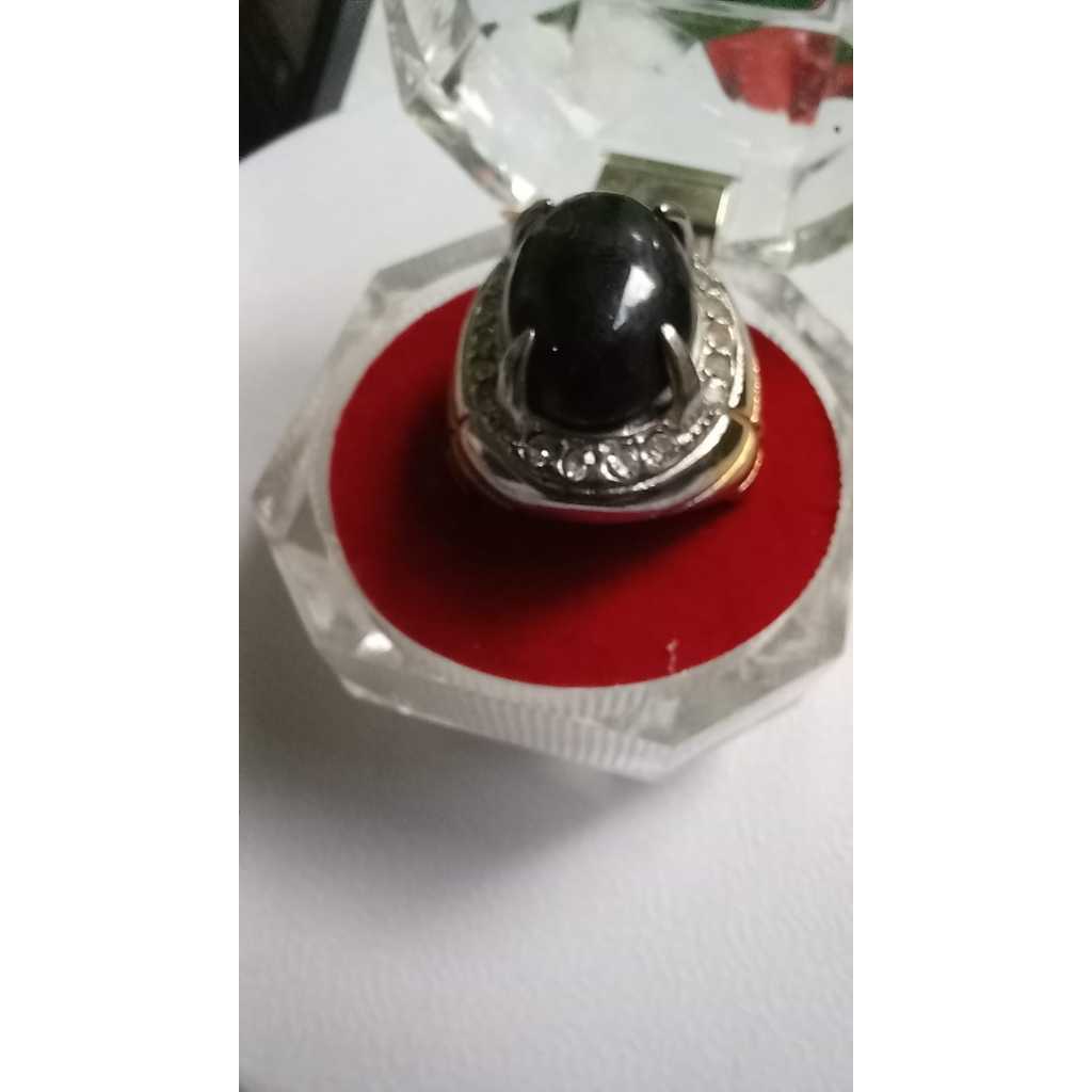 Cincin Batu Meteor ukuran kantoran