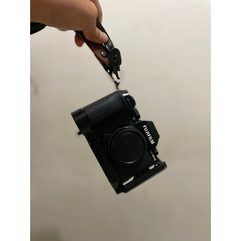 FUJIFILM X-s10 second