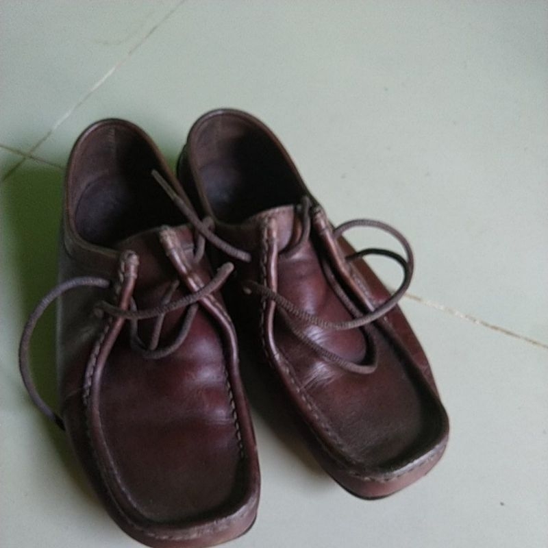 SEPATU PANTOFEL PRIA CLARKS NO UK 7 / USA 7 1/2