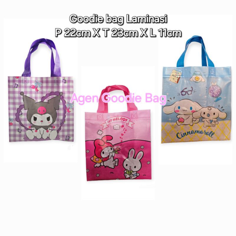 

(LUSINAN 12 PCS) GOODIE BAG KARAKTER LAMINASI 22x23x11 / tas kado/ tas kartun/ tas spunbond